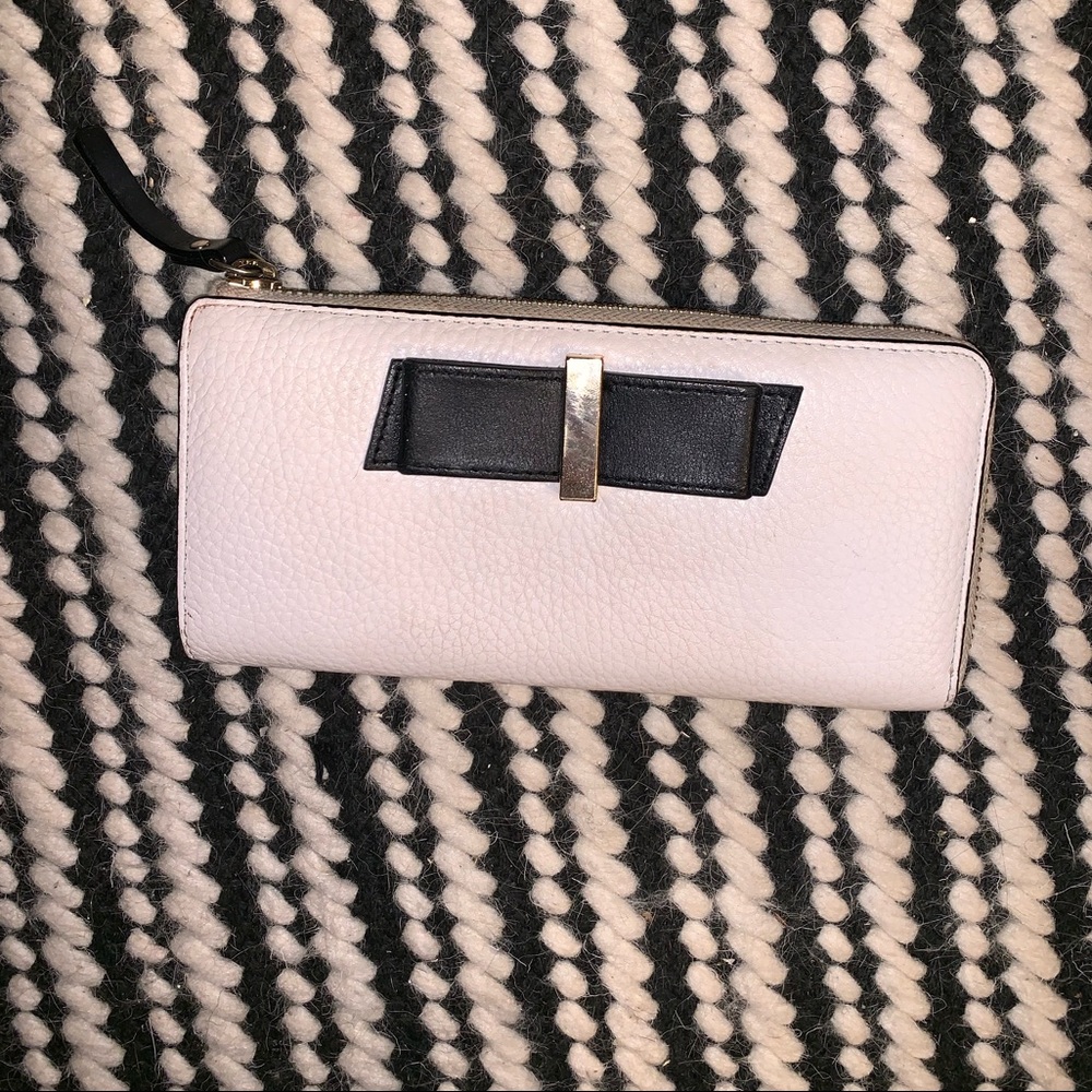 White Kate Spade Bow Tie Wallet